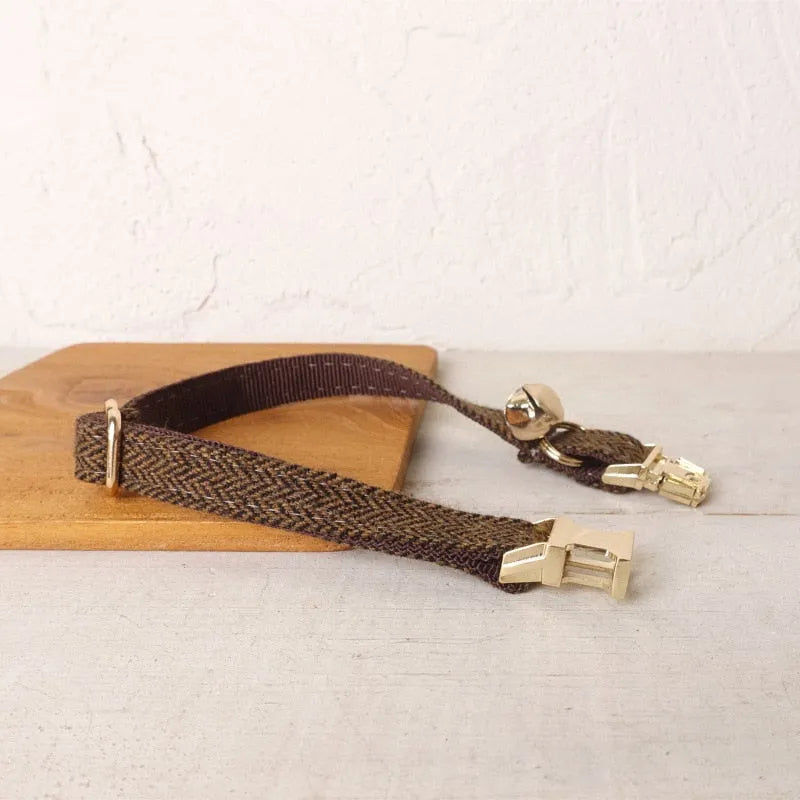 boucle collier pour chat marron