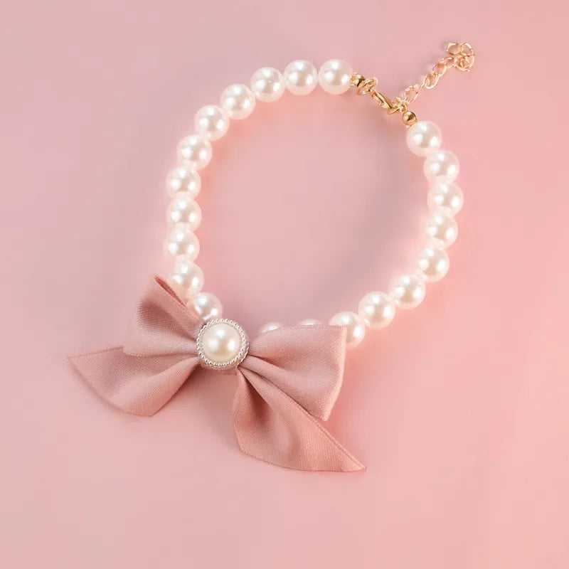 Collier de perles pour chat avec noeud rose