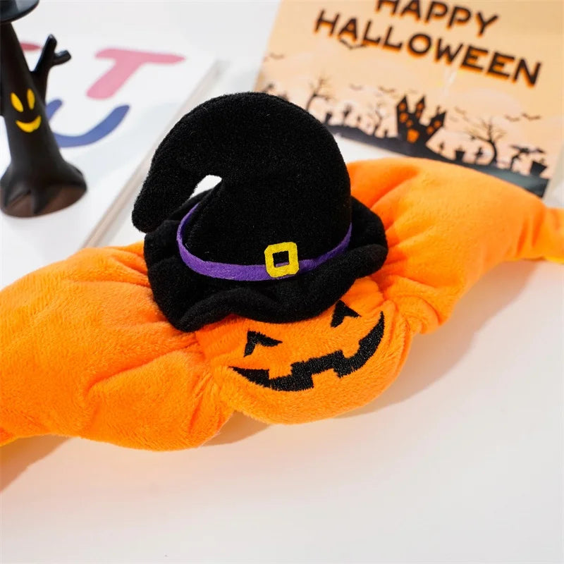 Déguisement citrouille pour chat à plat, peluche orange et chapeau noir | Chic et Chat