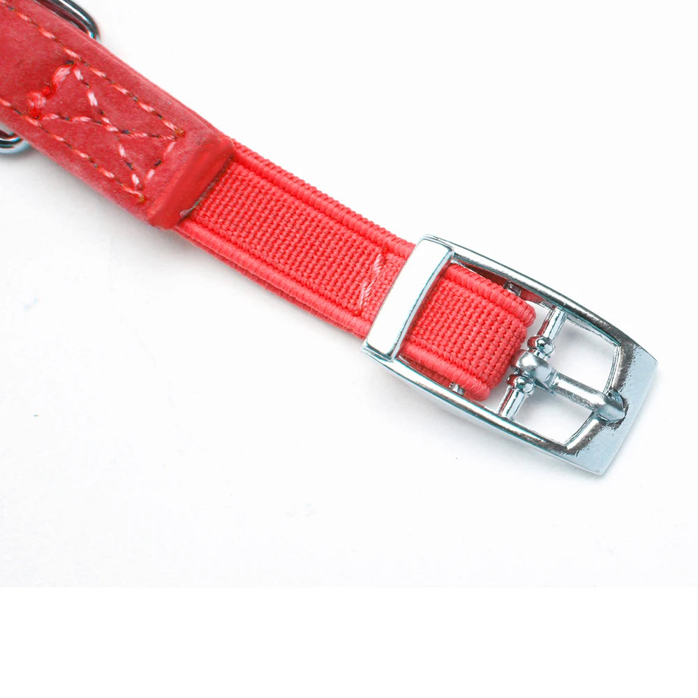Collier pour chat coeur en strass vue de côté