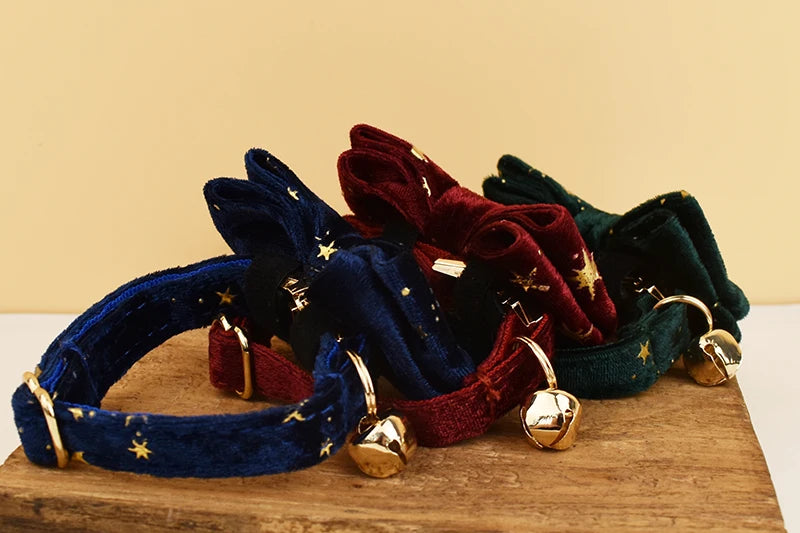 Collier de Noël pour chat en velours présentation