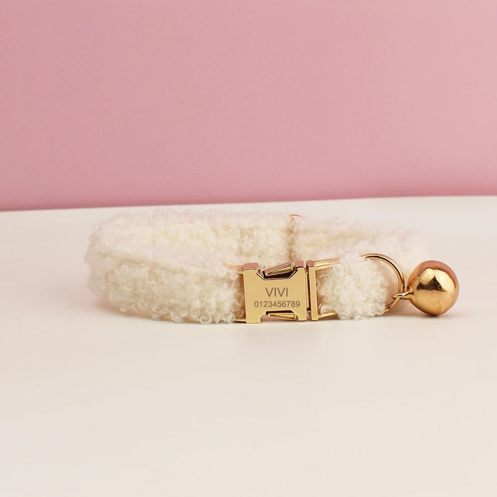 Collier personnalisé effet moumoute blanc crème