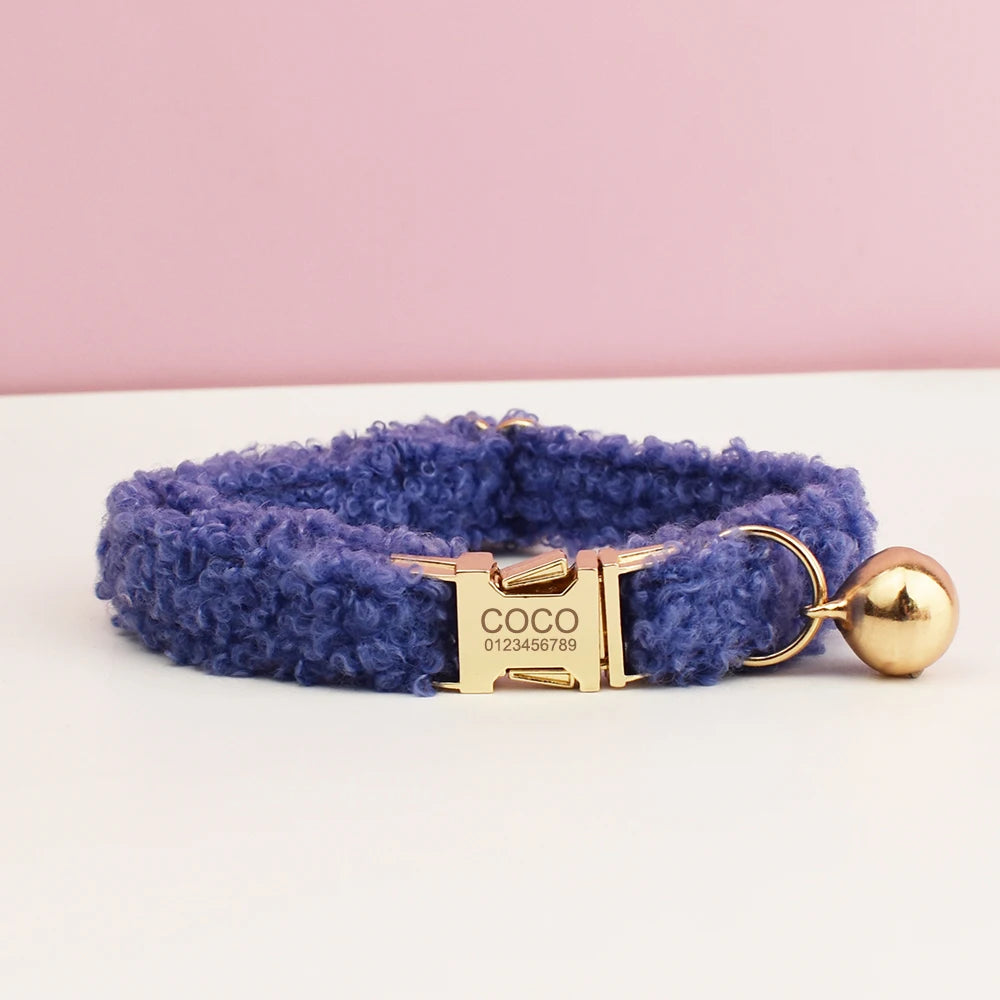 Collier personnalisé effet moumoute bleu roi