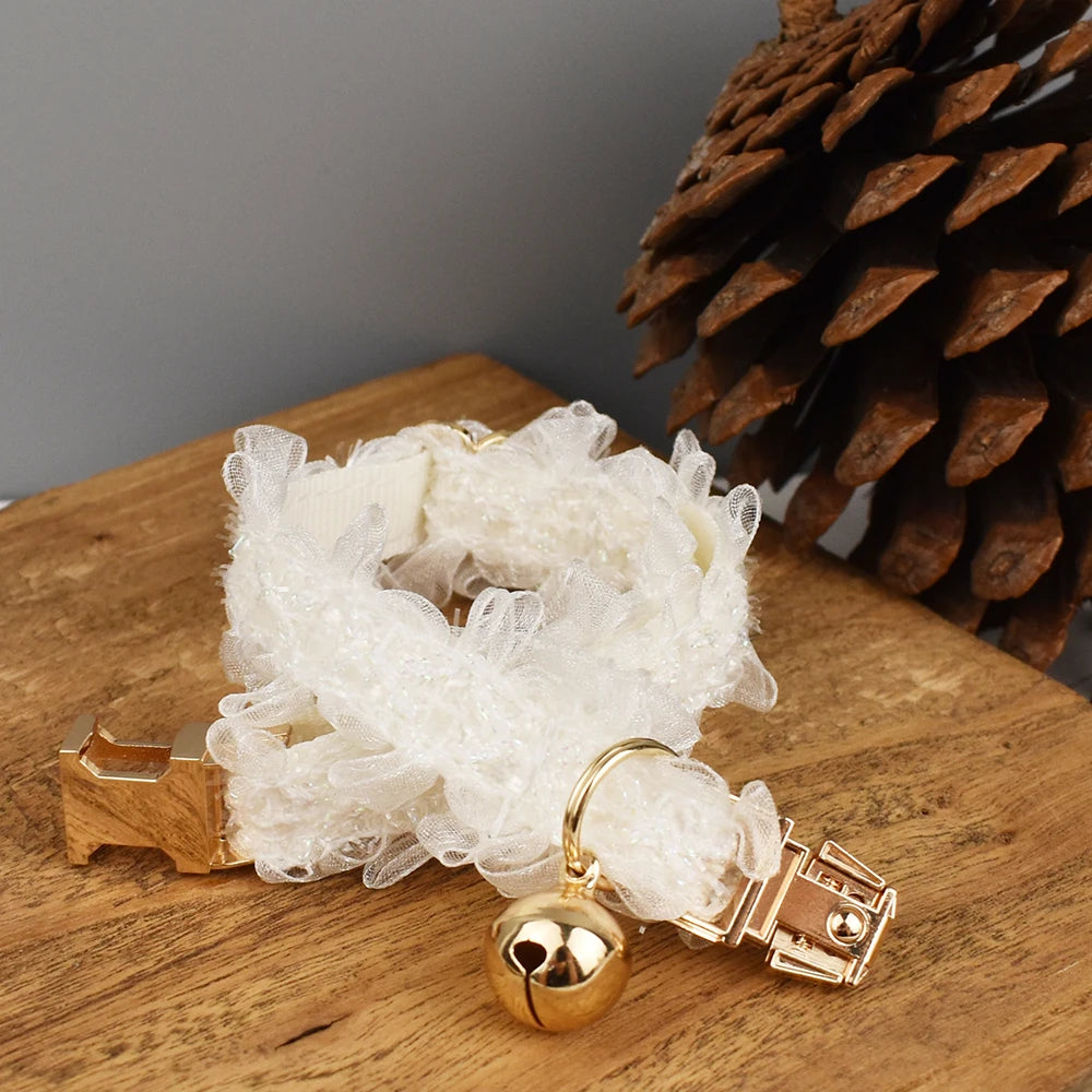 collier pour chat en dentelle blanc or | Chic et Chat