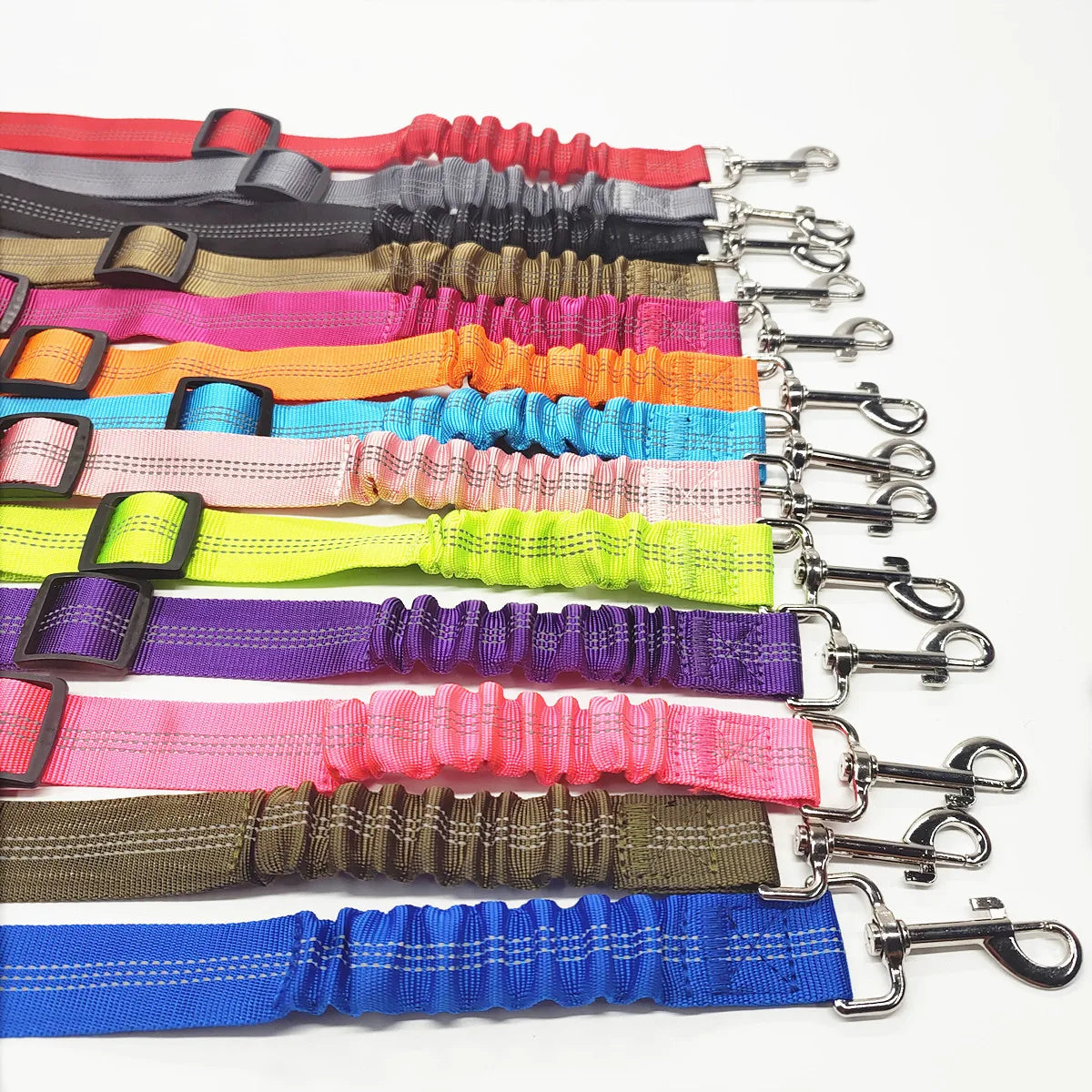 Attaches ceinture de sécurité pour harnais de chat en plusieurs coloris