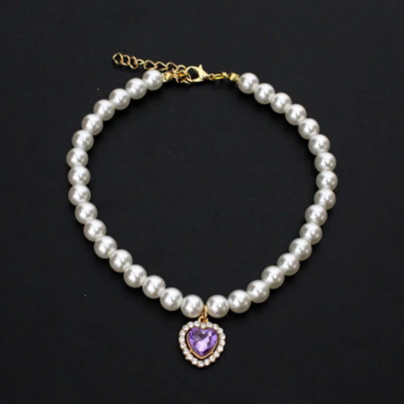 Collier de perles pour chat avec coeur violet