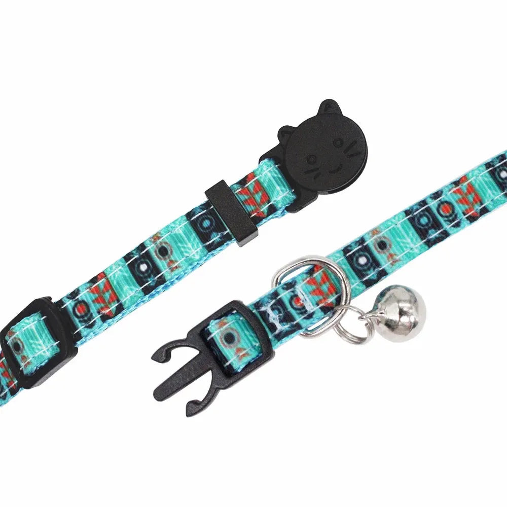 collier ethnique pour chats