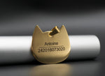 médaille dorée gravée chat personnalisée